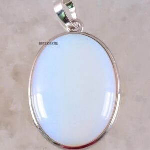 Natural Stone Oval Women Necklace